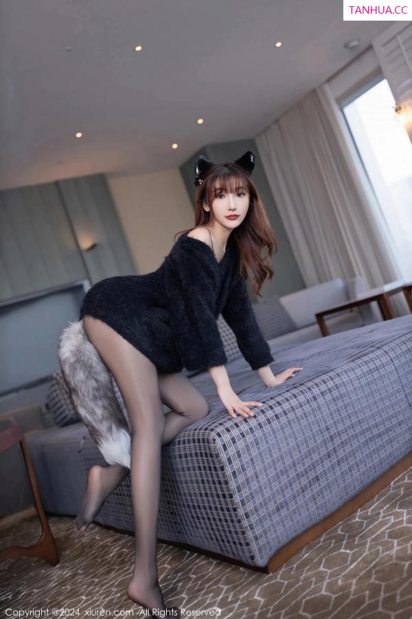 陆萱萱  [XiuRen]高清写真图 2024.02.29 No.8159 陆萱萱 黑丝性感第8张图片